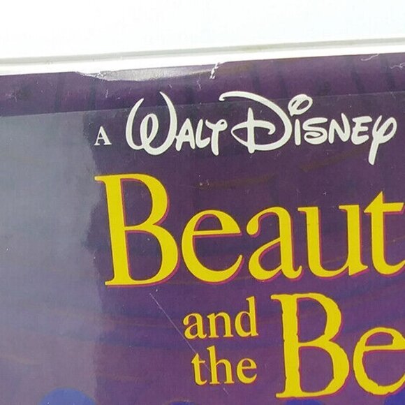 A Walt Disney Classic Beauty and the Beast VHS Clamshell 1992 Belle Family Kids - Picture 4 of 11